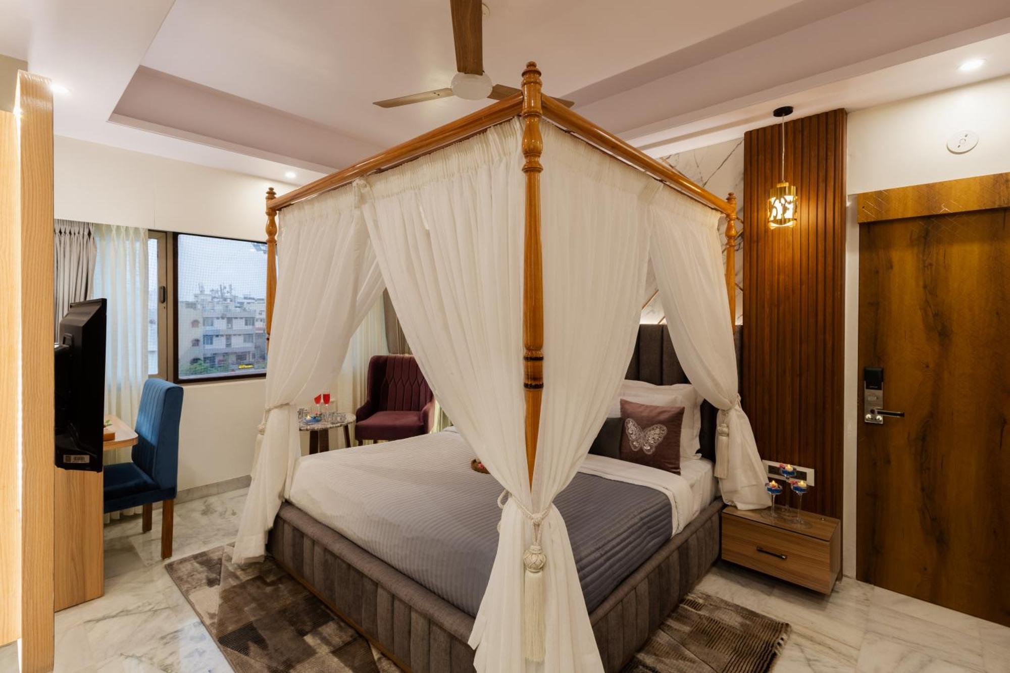 Sarang Palace - A Luxury Boutique Hotel Jaipur Buitenkant foto